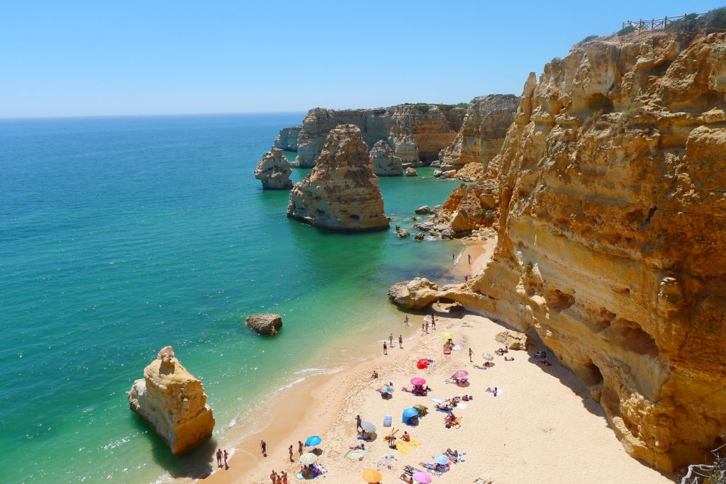 Dia_de_sol_na_praia_do_Algarve